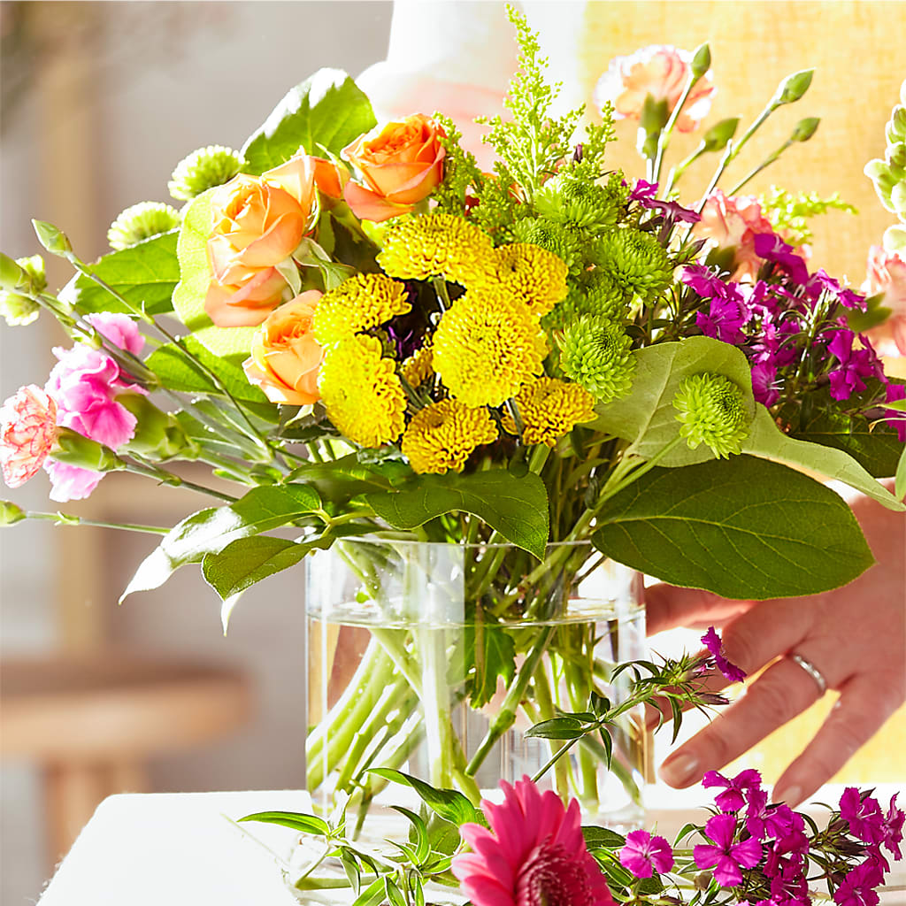 Bold & Bright – A Florist Original – EVERYTHING'S GREEN FLORIST, Redwood City CA