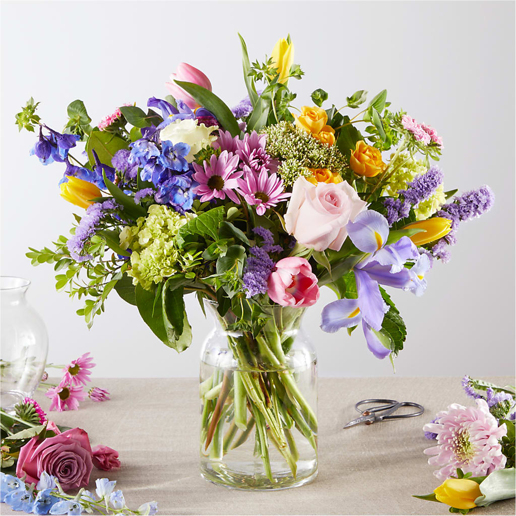 Pastel Tradition - A Florist Original – EVERYTHING'S GREEN FLORIST, Redwood City CA