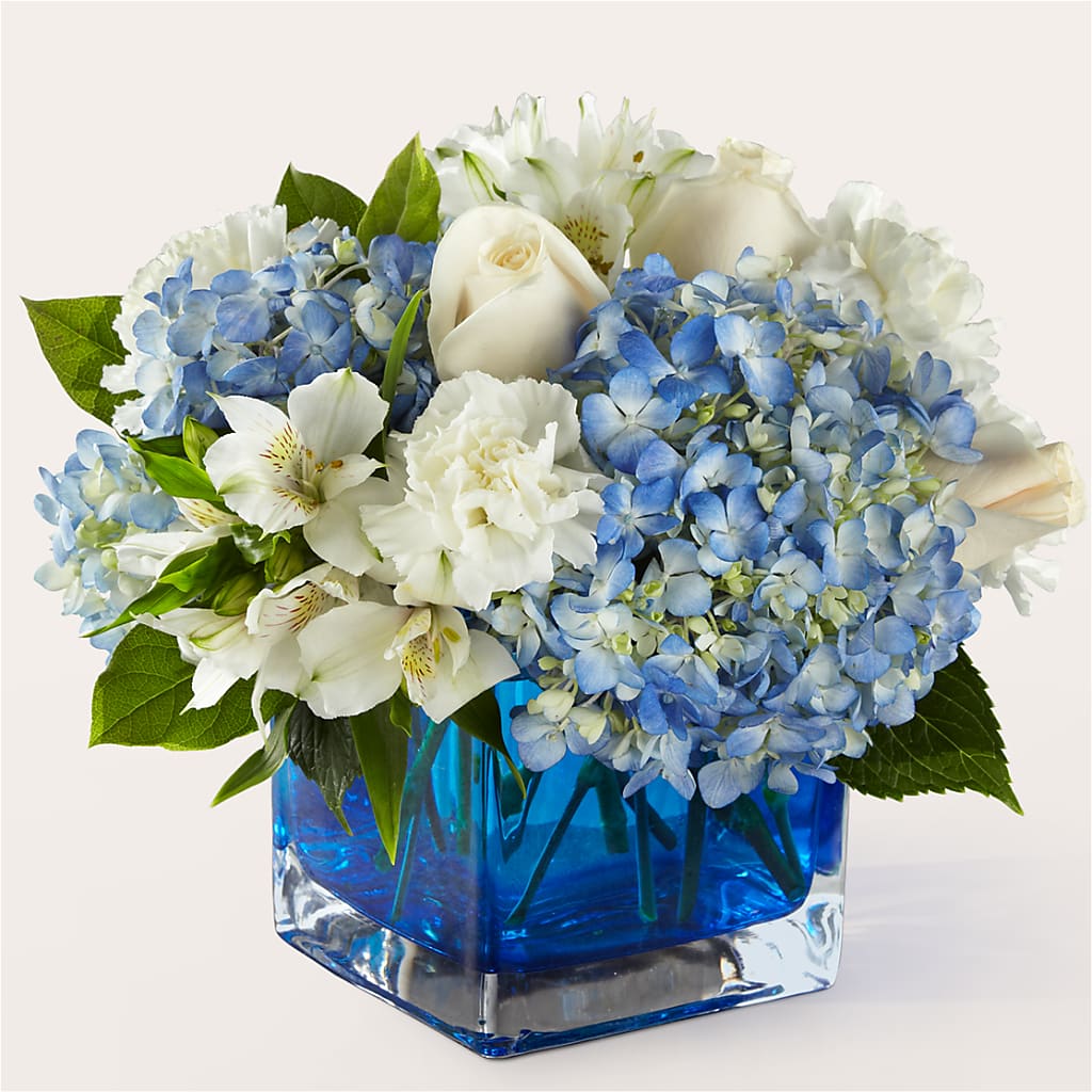 Soothing Waters Bouquet – EVERYTHING'S GREEN FLORIST, Redwood City CA