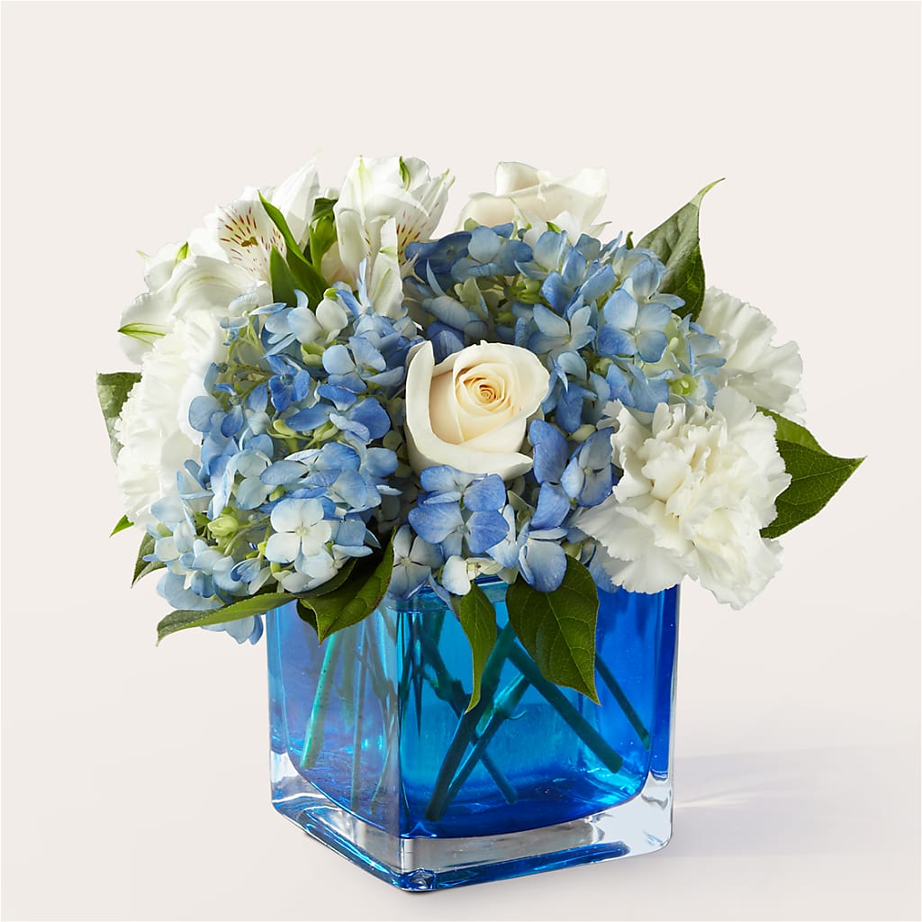 Soothing Waters Bouquet – EVERYTHING'S GREEN FLORIST, Redwood City CA