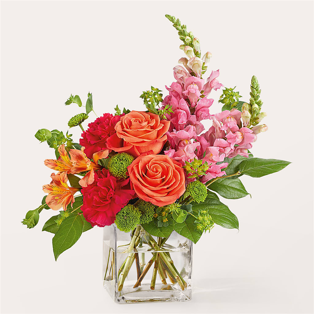 Cosmopolitan Bouquet – EVERYTHING'S GREEN FLORIST, Redwood City CA