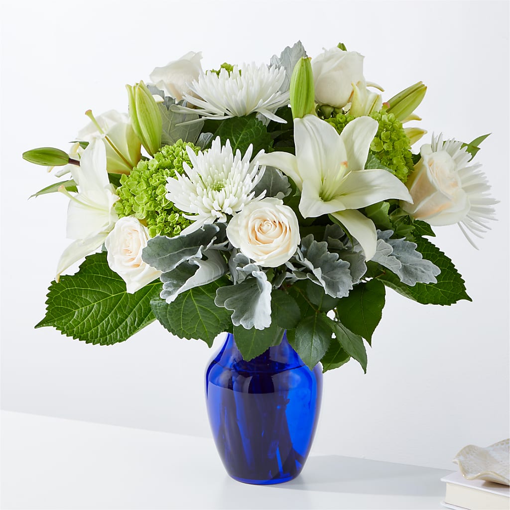 Snowy Dreams Bouquet – EVERYTHING'S GREEN FLORIST, Redwood City CA