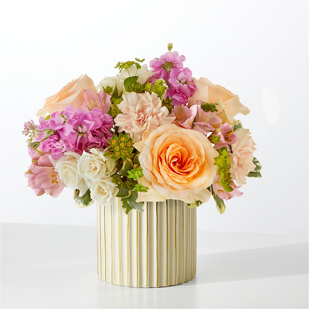 Paradise Bouquet with Ivory Vase – EVERYTHING'S GREEN FLORIST, Redwood City CA