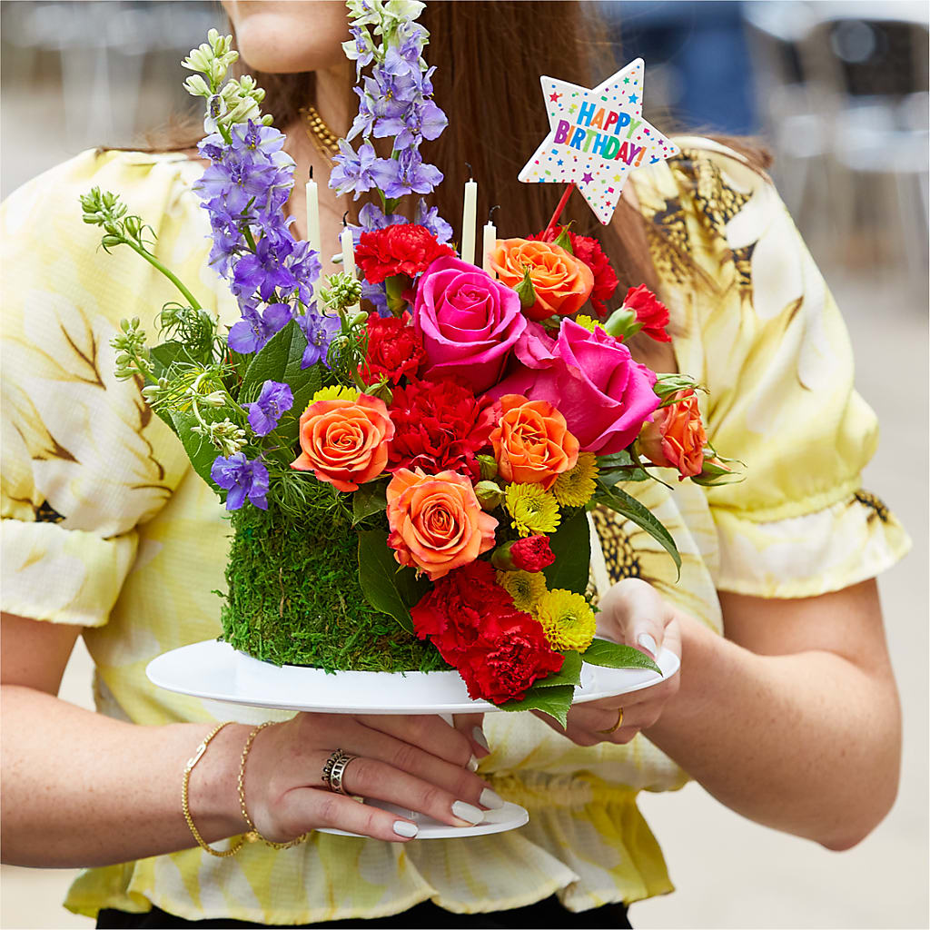 Best Year Yet Floral Cake – EVERYTHING'S GREEN FLORIST, Redwood City CA
