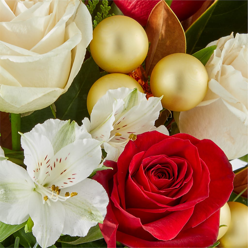 Joy & Jolly Bouquet – EVERYTHING'S GREEN FLORIST, Redwood City CA