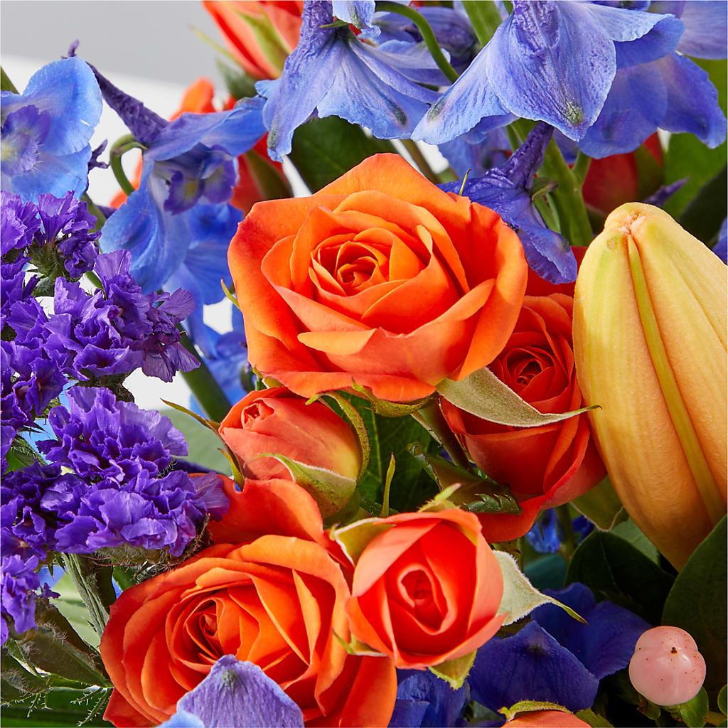 Radiant Citrus Box Bouquet – EVERYTHING'S GREEN FLORIST, Redwood City CA