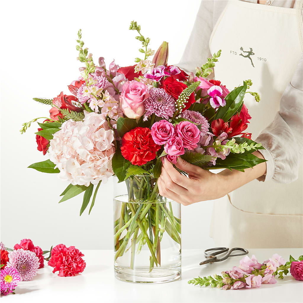 Swooning Over You - A Luxury Florist Original – EVERYTHING'S GREEN FLORIST, Redwood City CA