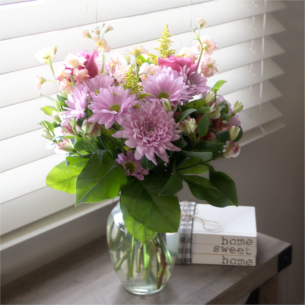 Pastel Tradition - A Florist Original – EVERYTHING'S GREEN FLORIST, Redwood City CA