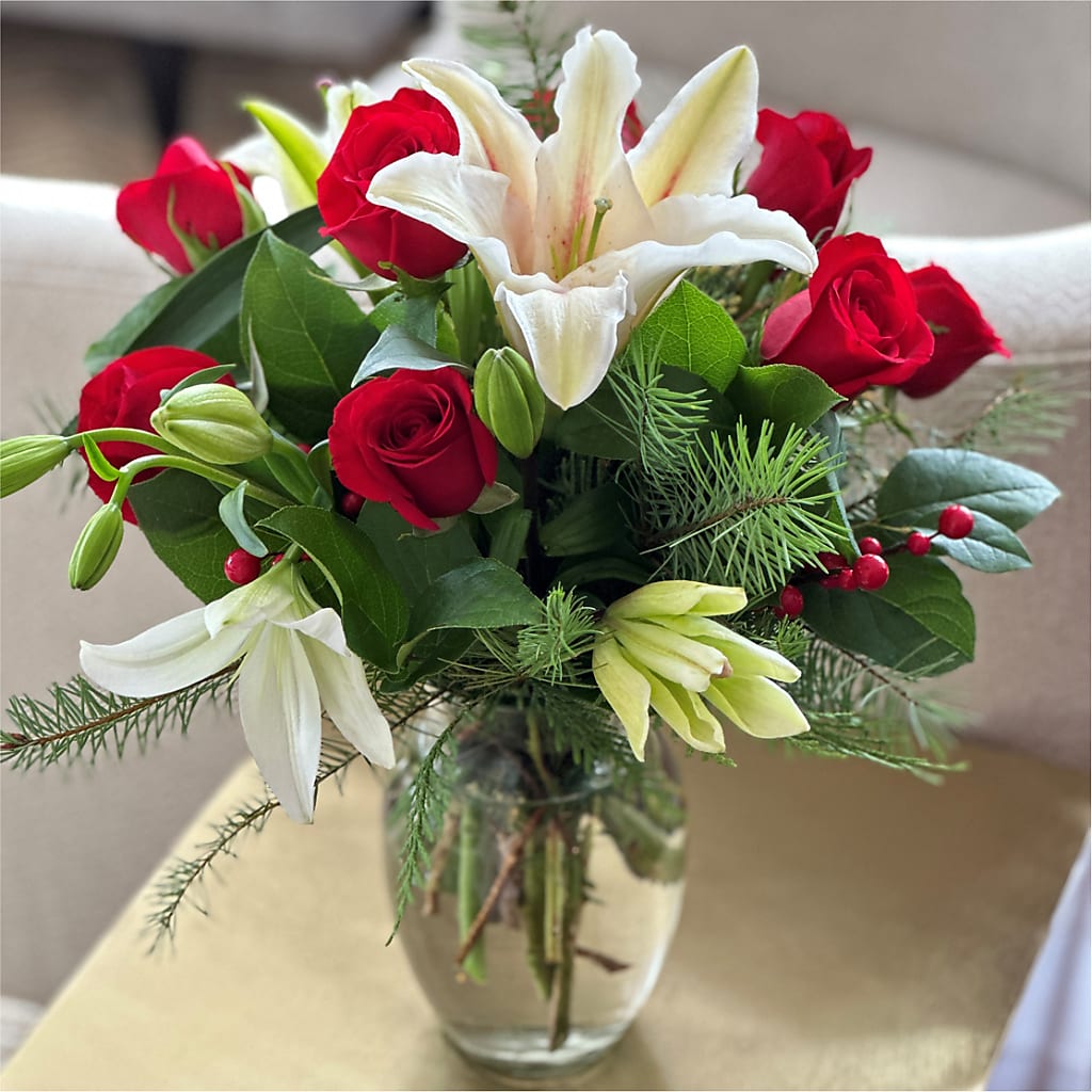 Sparkling Snowflakes Bouquet – EVERYTHING'S GREEN FLORIST, Redwood City CA