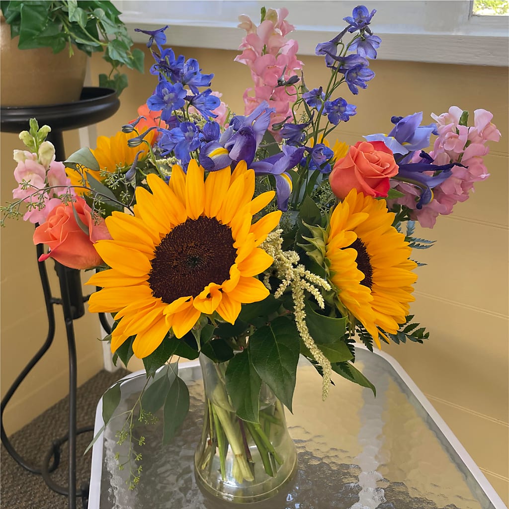 Rays of Life Bouquet – EVERYTHING'S GREEN FLORIST, Redwood City CA