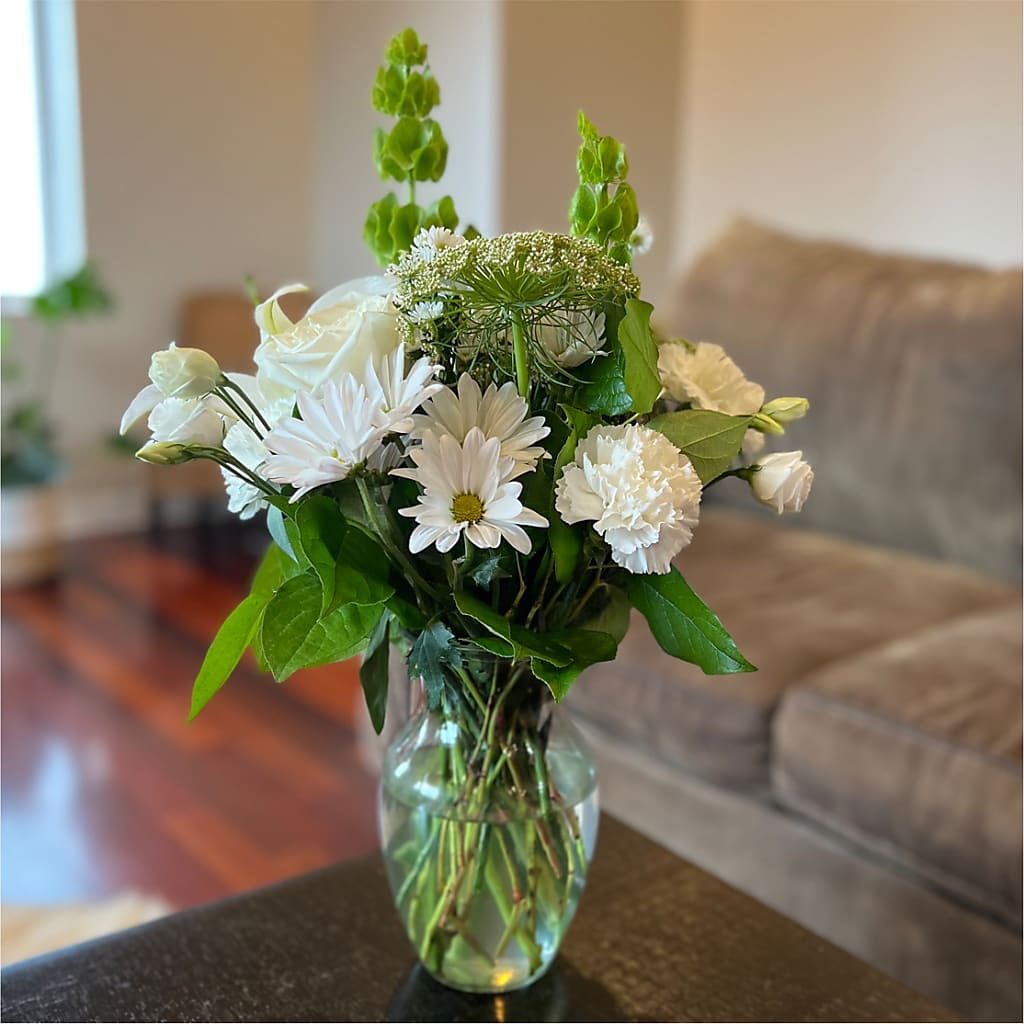 Classic Ivory – A Florist Original – EVERYTHING'S GREEN FLORIST, Redwood City CA