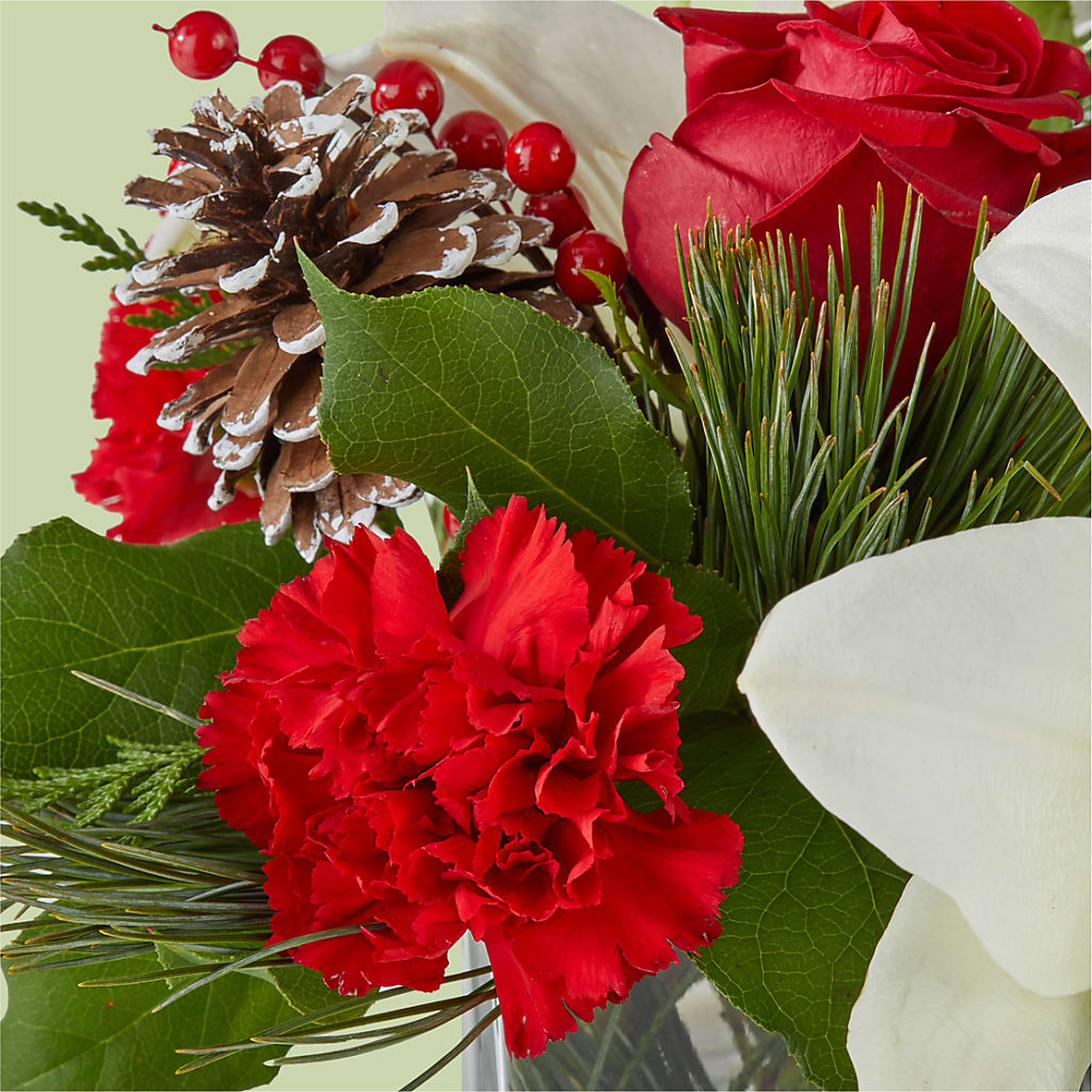 Glistening Icicles Bouquet – EVERYTHING'S GREEN FLORIST, Redwood City CA