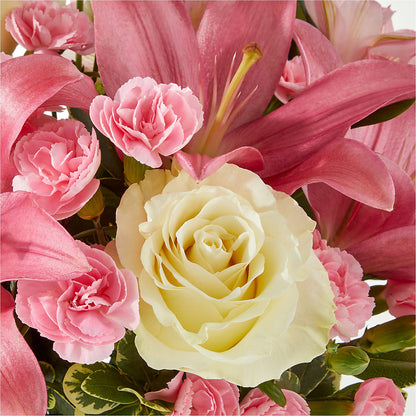 Piece of Cake Bouquet – EVERYTHING'S GREEN FLORIST, Redwood City CA