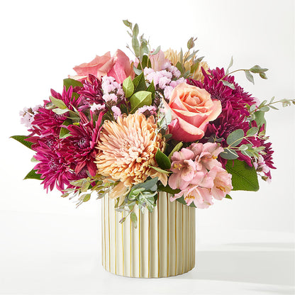 Berry Cobbler Bouquet with Ivory Vase – EVERYTHING'S GREEN FLORIST, Redwood City CA
