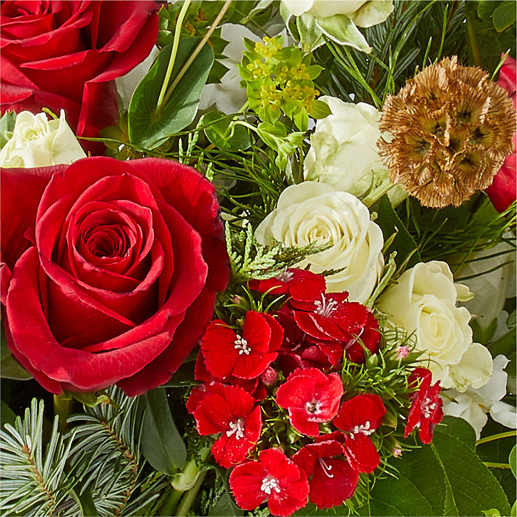 Deck the Halls Bouquet – EVERYTHING'S GREEN FLORIST, Redwood City CA