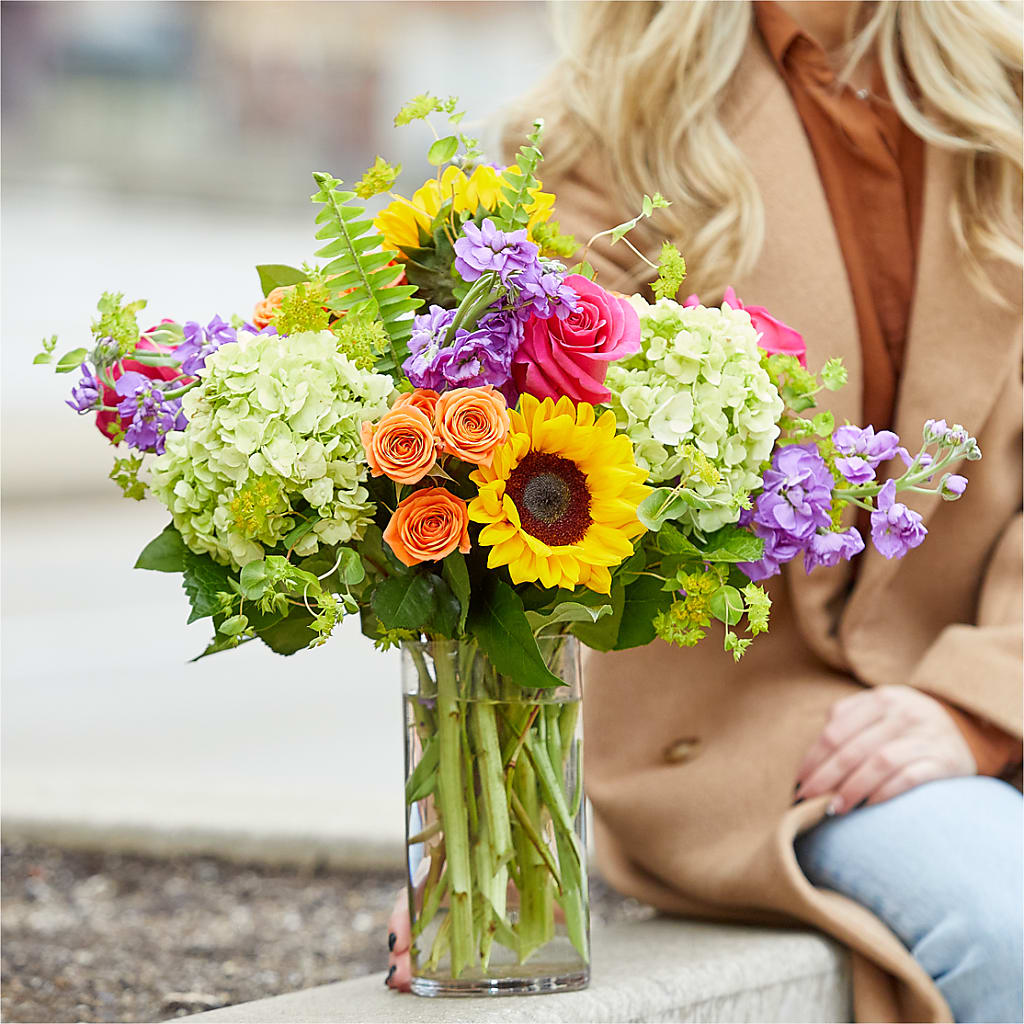 Vibrant Greetings Bouquet – EVERYTHING'S GREEN FLORIST, Redwood City CA